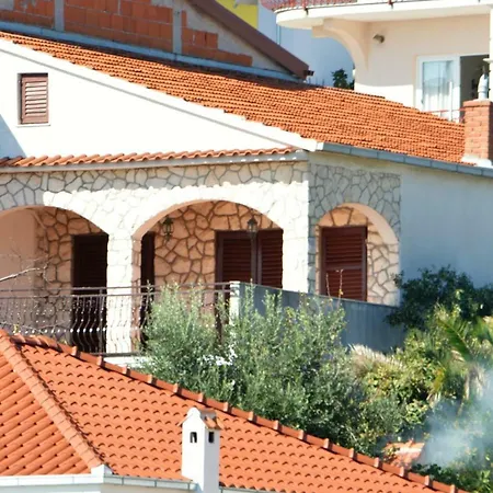 Pogled Apartment *